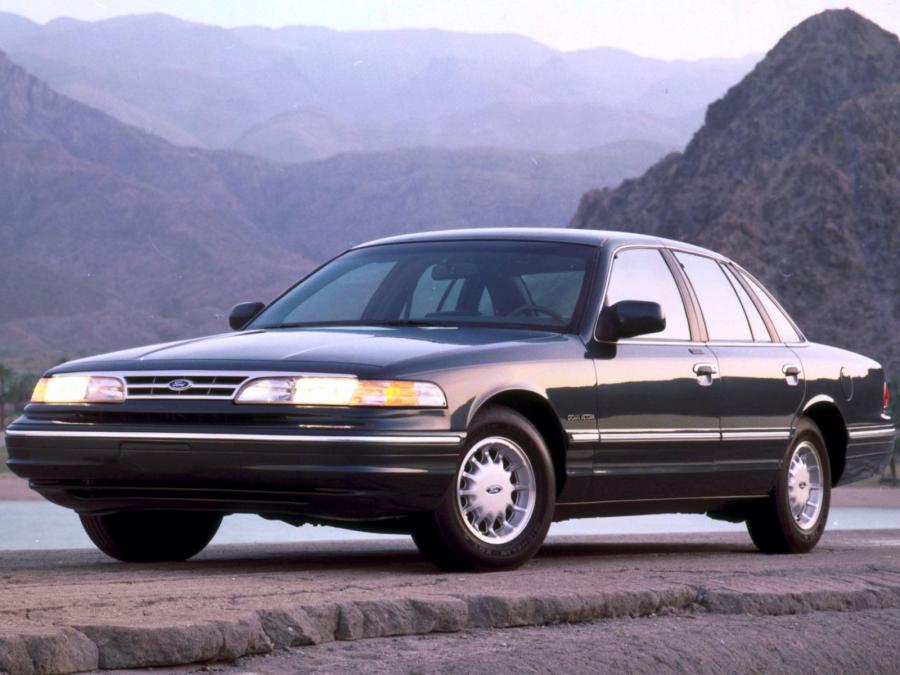  Ford Crown Victoria 1995 года  (фото 5 из 5)
